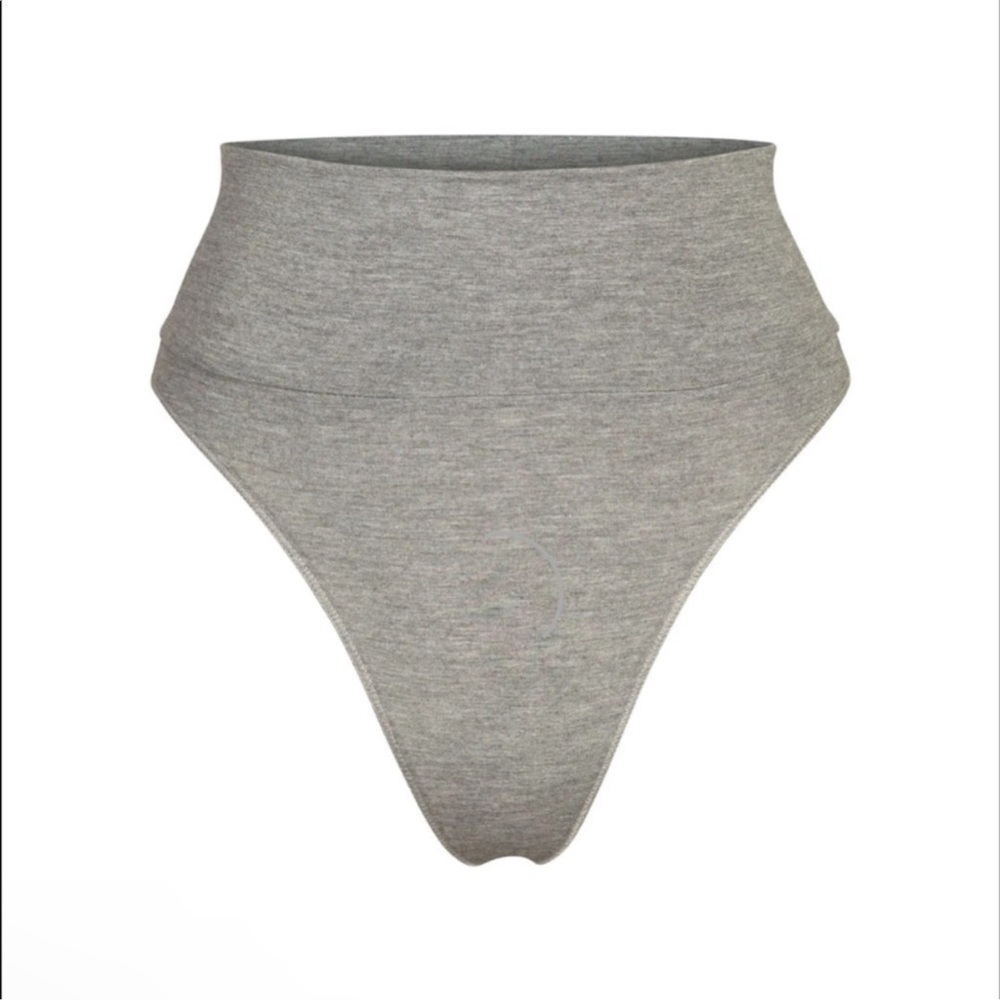 Skims sleep brief gray NWT small